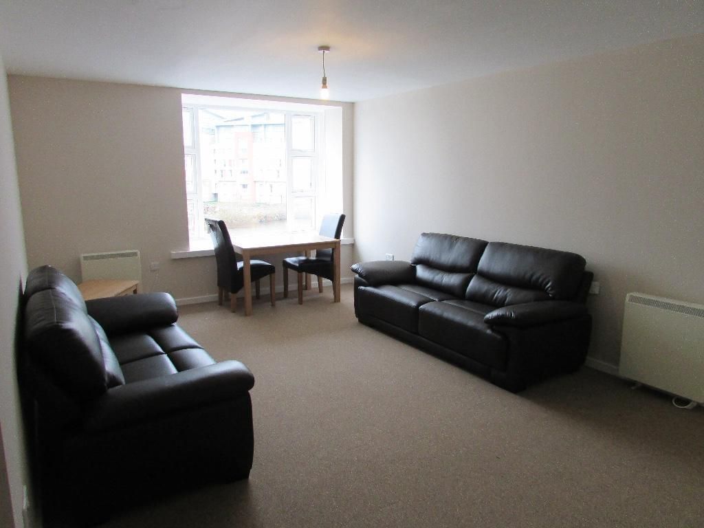 1 bed flat to rent in Thornaby Place, Stockton-On-Tees TS17, £550 pcm