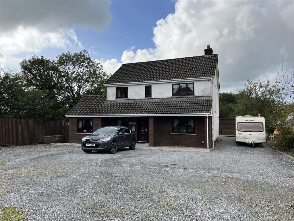 3 bed detached house for sale in Llandyfan, Ammanford SA18, £395,000
