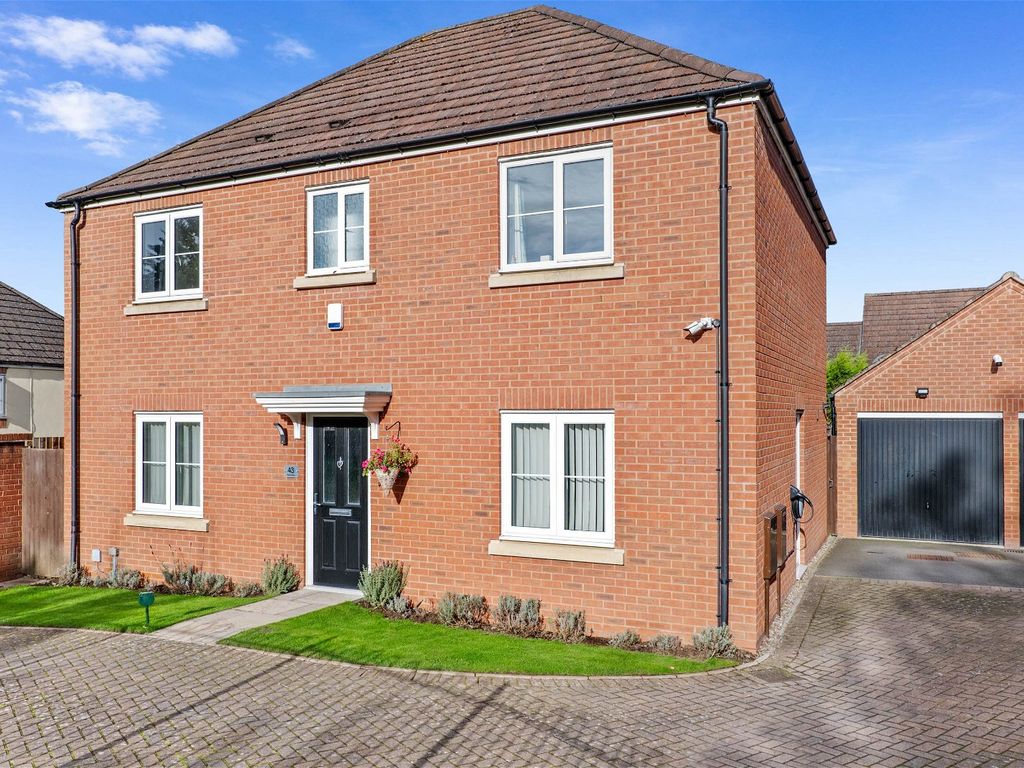 4 bed detached house for sale in 43 Dixon Close, Enfield, Redditch B97, £340,000