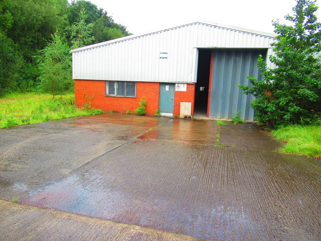 Warehouse to let in Haslingden Road, Blackburn BB2, £24,500 pa