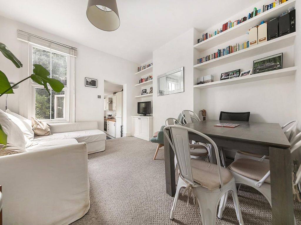 2 bed flat for sale in Milton Road, London SE24, £500,000