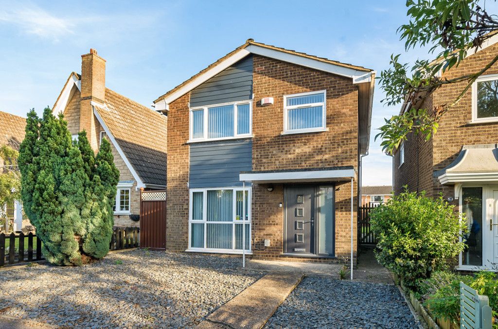 3 bed detached house for sale in Brickhill Drive, Bedford, Bedfordshire MK41, £335,000