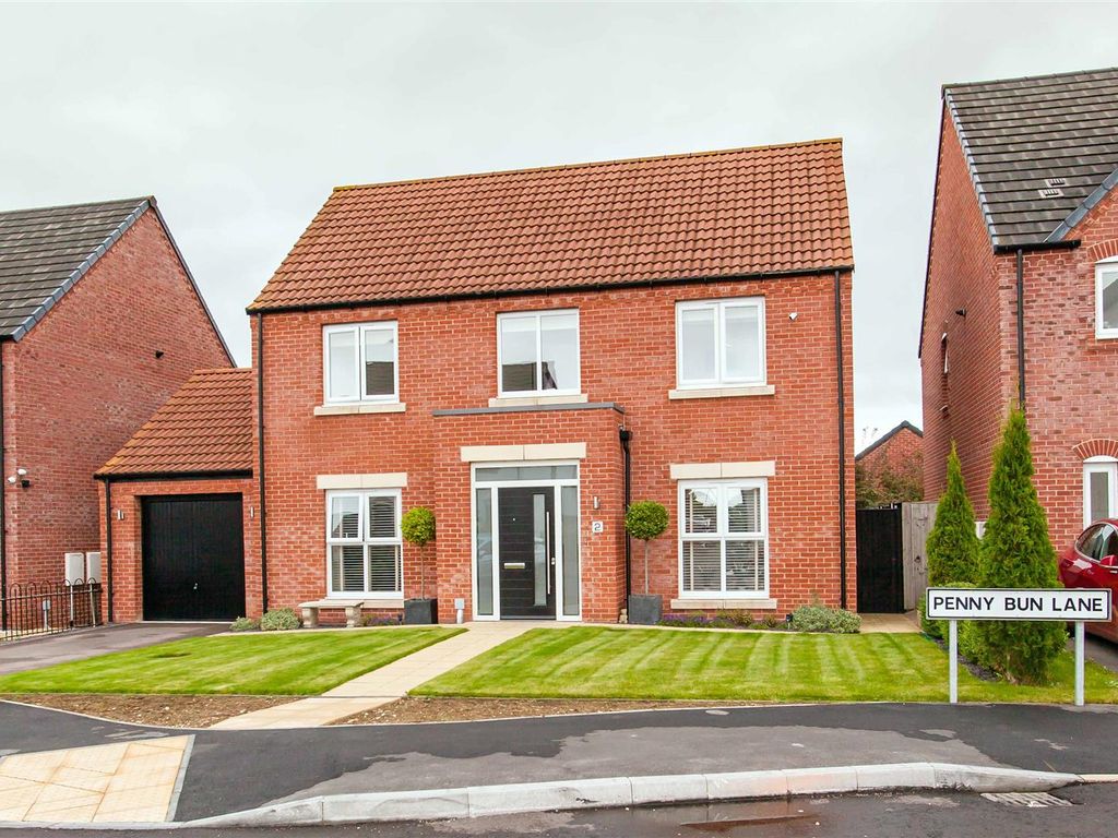 4 bed detached house for sale in Penny Bun Lane, Clowne, Chesterfield S43, £379,950