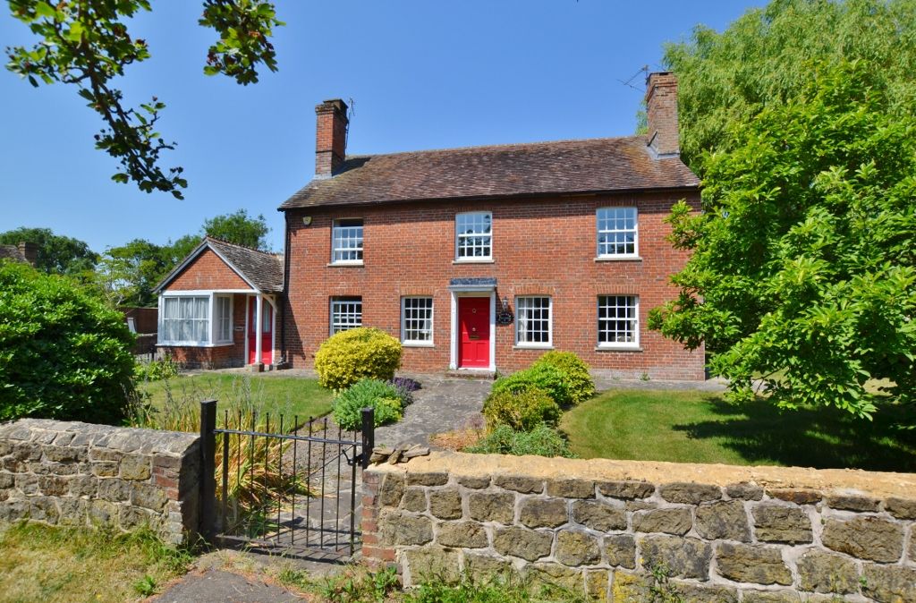 4 bed detached house for sale in Kirdford, Billingshurst, West Sussex RH14, £1,150,000