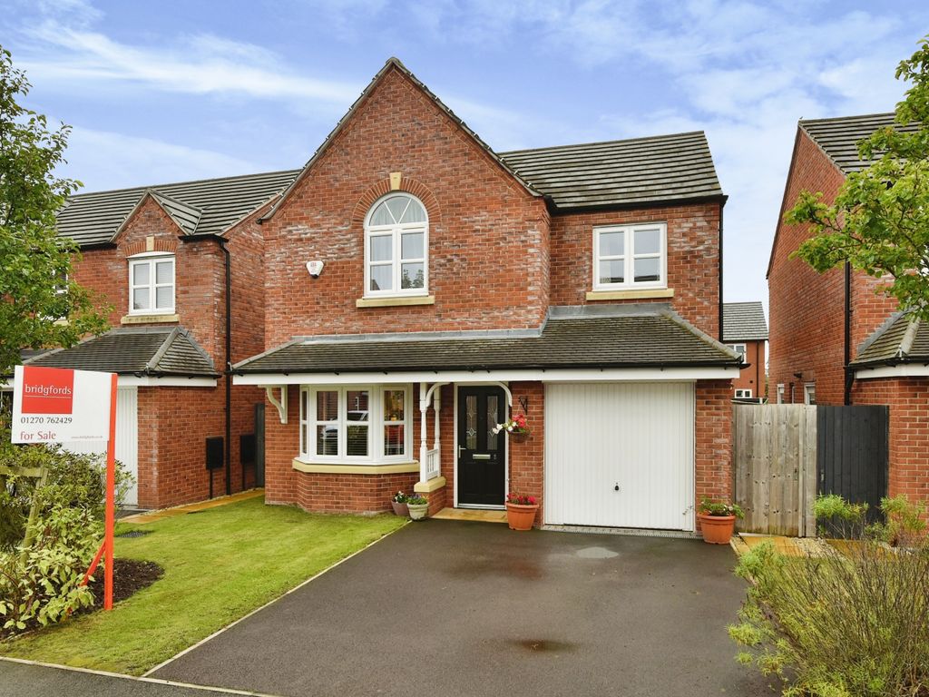 4 bed detached house for sale in Malpas Close, Arclid, Sandbach, Cheshire CW11, £370,000