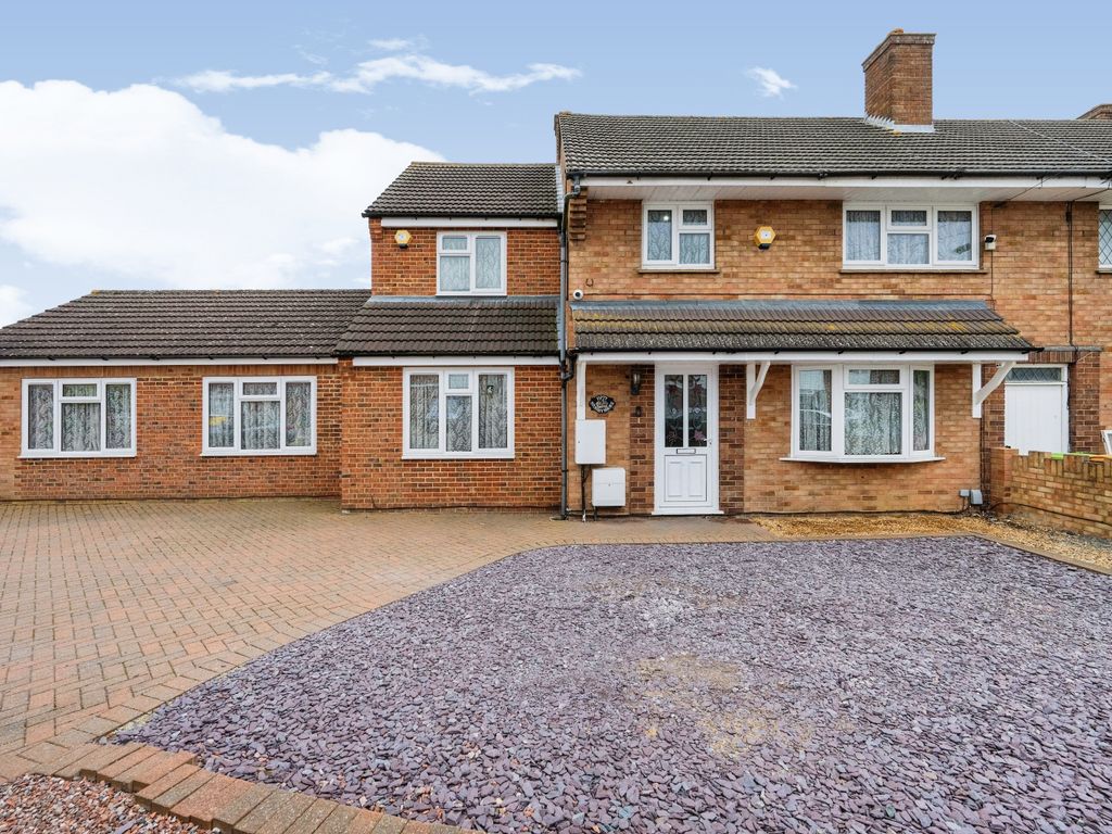 5 bed semi-detached house for sale in St. Marys Road, Wootton, Bedford MK43, £480,000