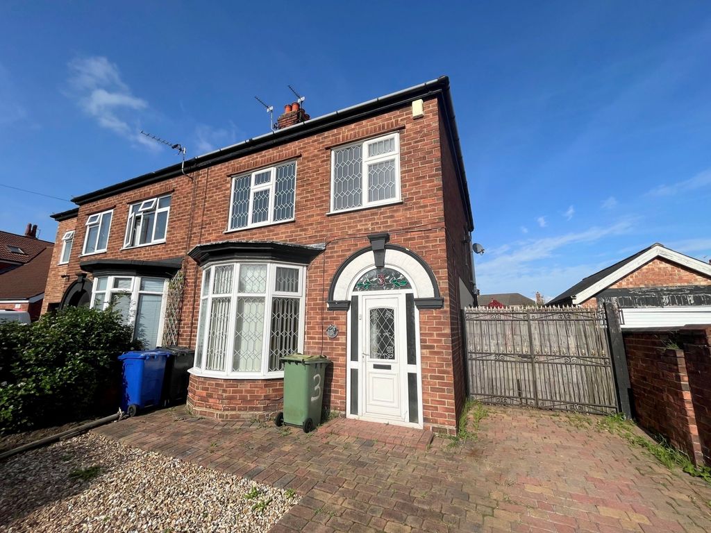 3 bed semi-detached house to rent in Queen Mary Avenue, Cleethorpes DN35, £950 pcm
