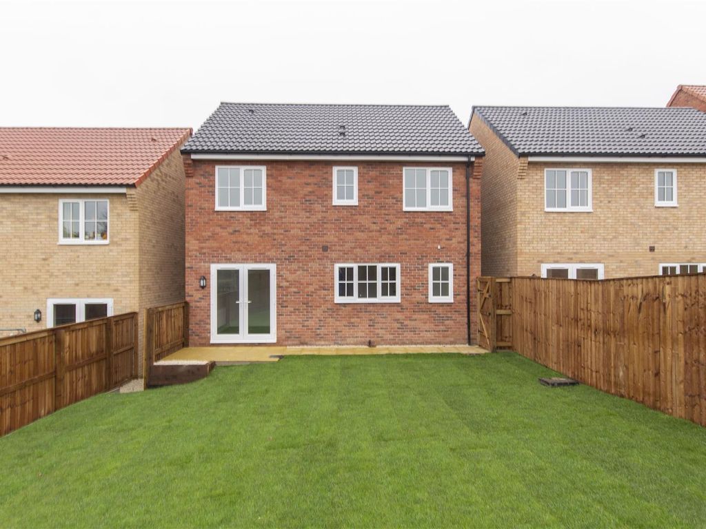 New home, 4 bed detached house for sale in Hawthorne Meadows, Chesterfield Rd, Barlborough S43, £315,500