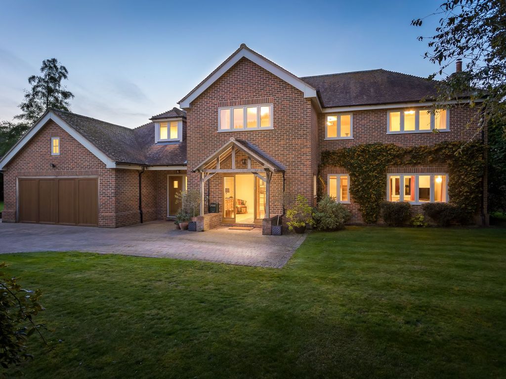 4 bed detached house for sale in Peasemore, Newbury RG20, £1,300,000