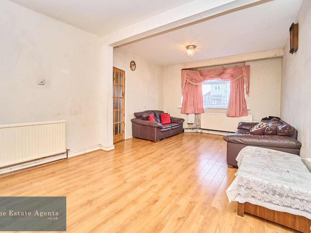 3 bed terraced house for sale in Waye Avenue, Hounslow TW5, £499,950