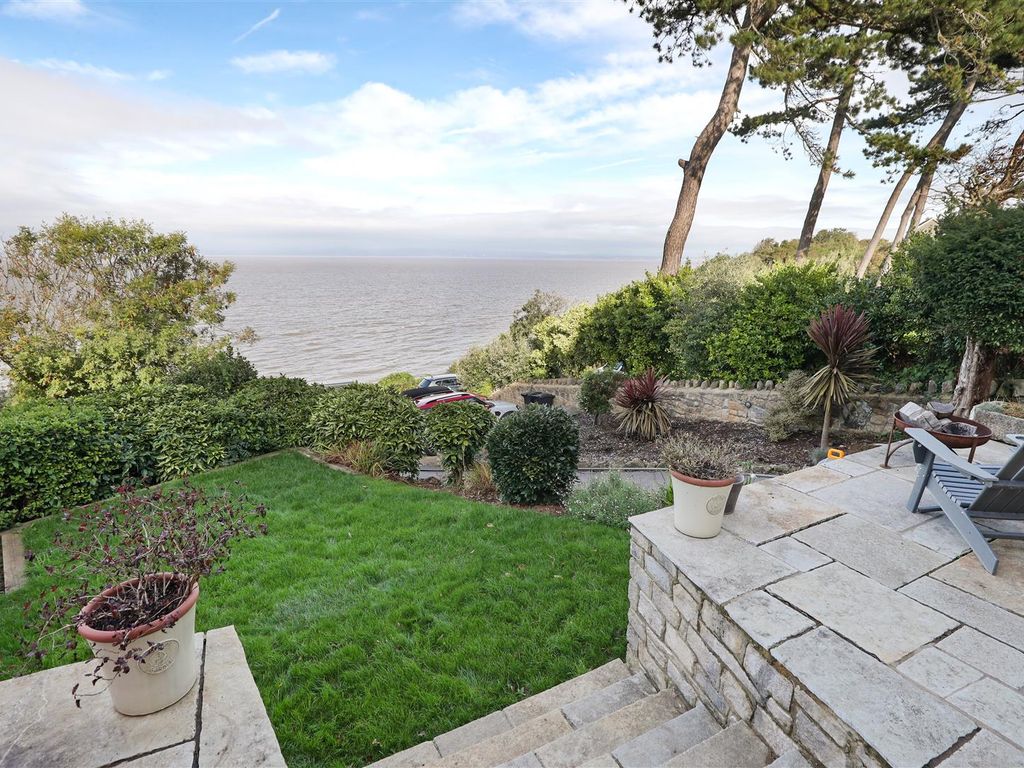 2 bed flat for sale in Bay Road, Clevedon BS21, £650,000