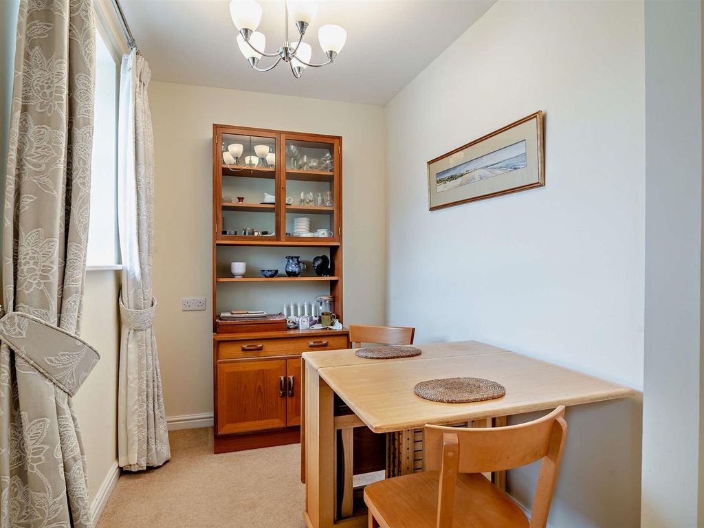 2 bed flat for sale in Barnhill Court, Barnhill Road, Chipping Sodbury, Bristol BS37, £385,000