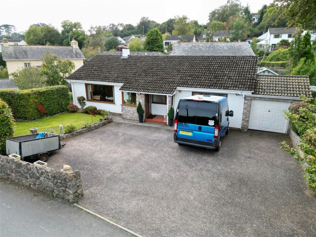 3 bed bungalow for sale in Abbotskerswell, Newton Abbot TQ12, £475,000