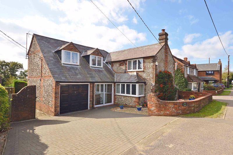 3 bed detached house for sale in Main Road, Lacey Green, Princes Risborough HP27, £500,000