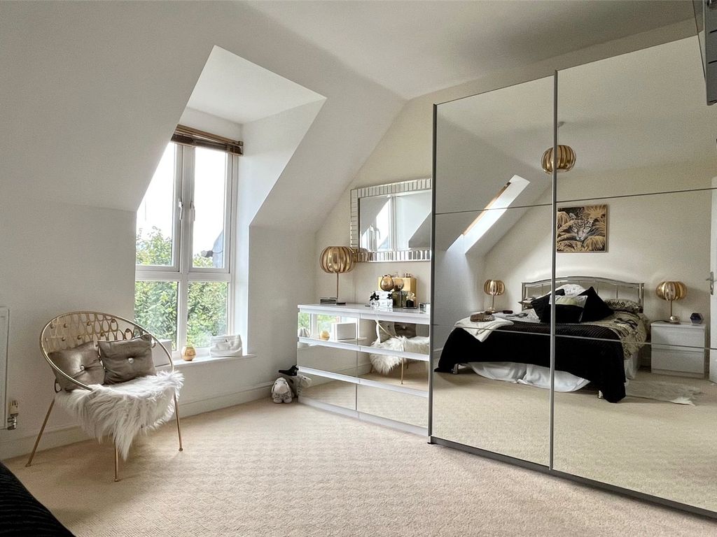 4 bed terraced house for sale in Hillcrest, Belper, Derbyshire DE56, £345,000