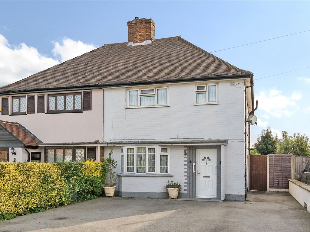 3 bed semi-detached house for sale in Farndale Avenue, Palmers Green, London N13, £625,000