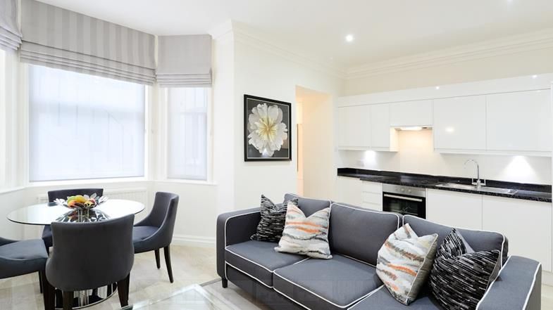 1 bed flat to rent in Somerset Court, Lexham Gardens, Kensington, London W8, £2,752 pcm