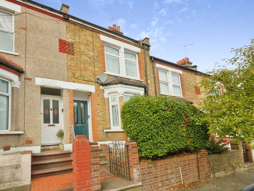 3 bed terraced house for sale in Owenite Street, London SE2, £450,000