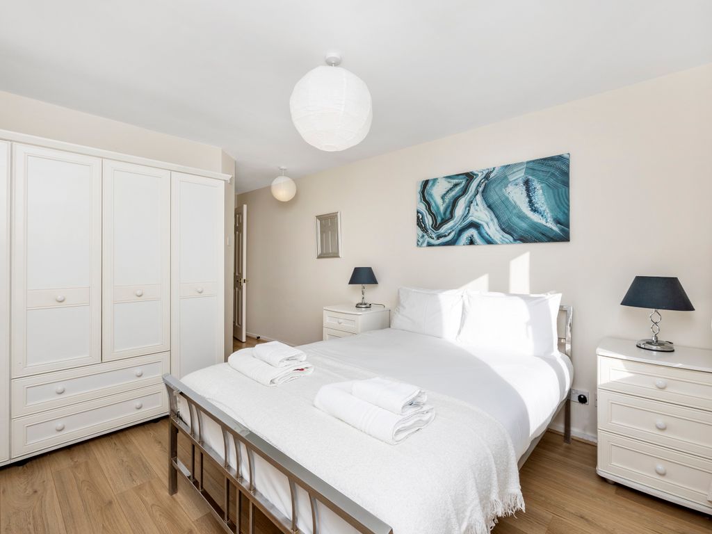 2 bed flat to rent in The Strand, Brighton Marina Village, Brighton BN2, £3,683 pcm