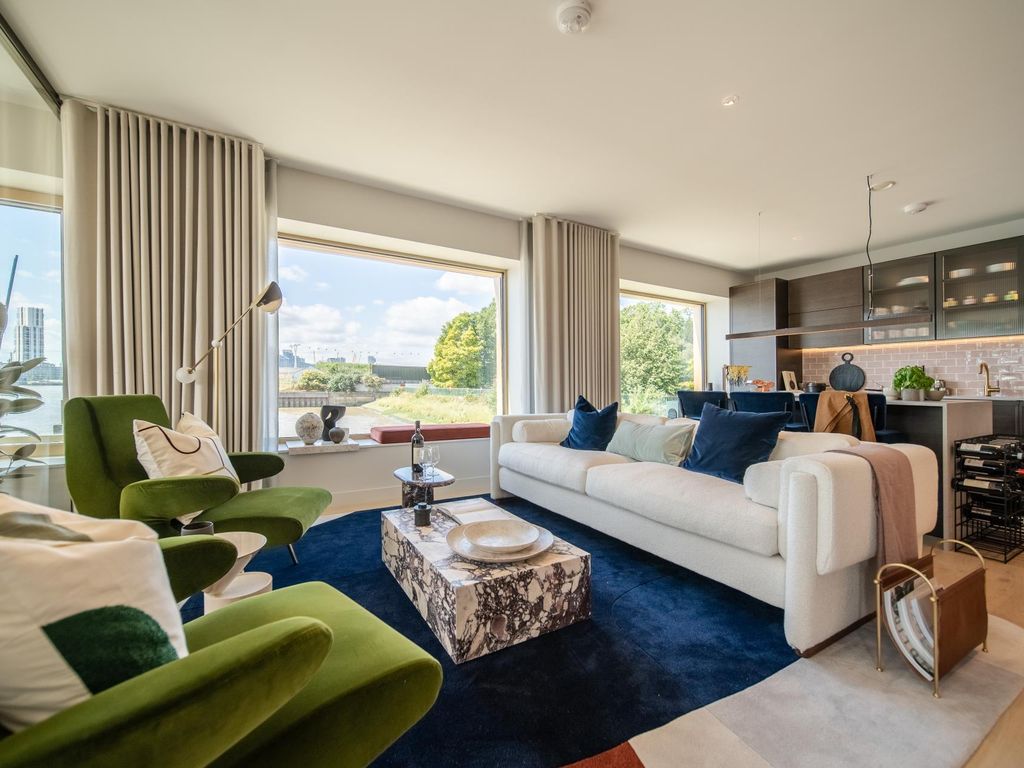 1 bed flat for sale in The Leonard, Riverscape, London E16, £430,000