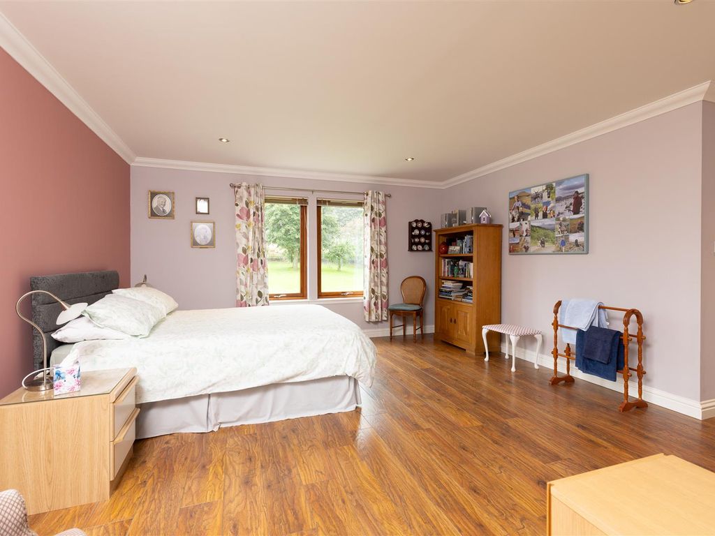 4 bed property for sale in Airlie, Kirriemuir DD8, £397,000