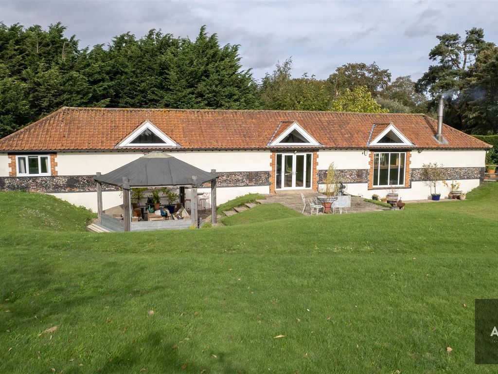 4 bed barn conversion for sale in Cranworth, Thetford IP25, £685,000
