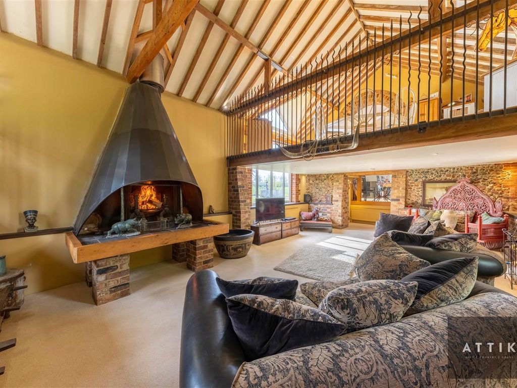 4 bed barn conversion for sale in Cranworth, Thetford IP25, £685,000