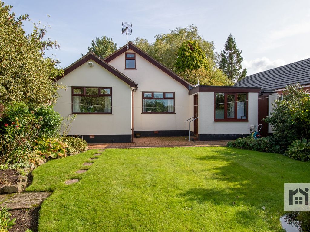 2 bed detached bungalow for sale in Bradshaw Lane, Mawdesley L40, £395,000