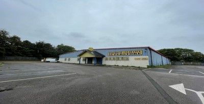 Light industrial to let in Former Warehouse Superstore, Anglian Lane, Bury St Edmunds, Suffolk IP32, Non quoting