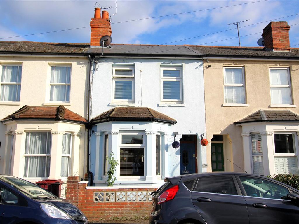 3 bed terraced house for sale in Addison Road, Reading RG1, £400,000