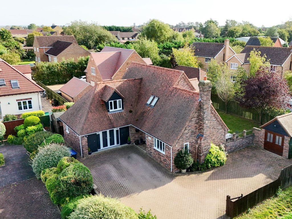 5 bed detached house for sale in Townsend, Soham CB7, £575,000