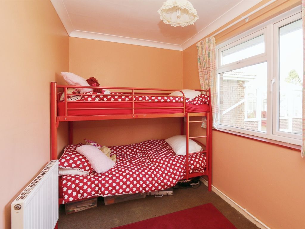 3 bed detached bungalow for sale in Green Lane, Crossways, Dorchester DT2, £400,000