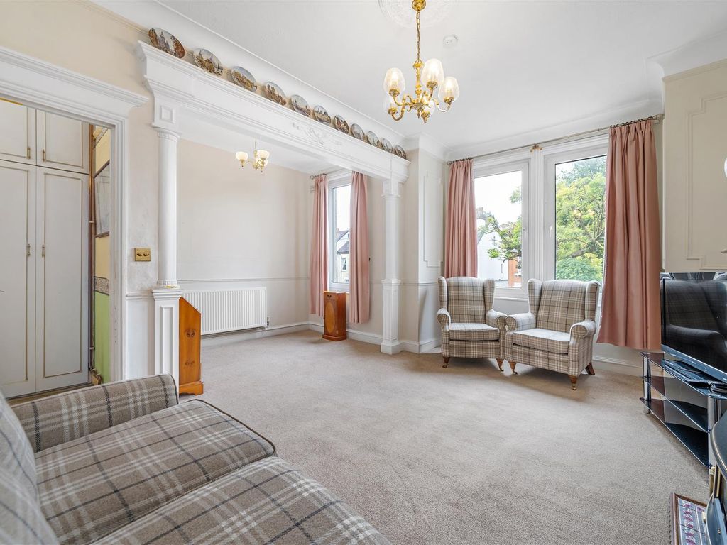 2 bed maisonette for sale in Samos Road, Anerley SE20, £415,000