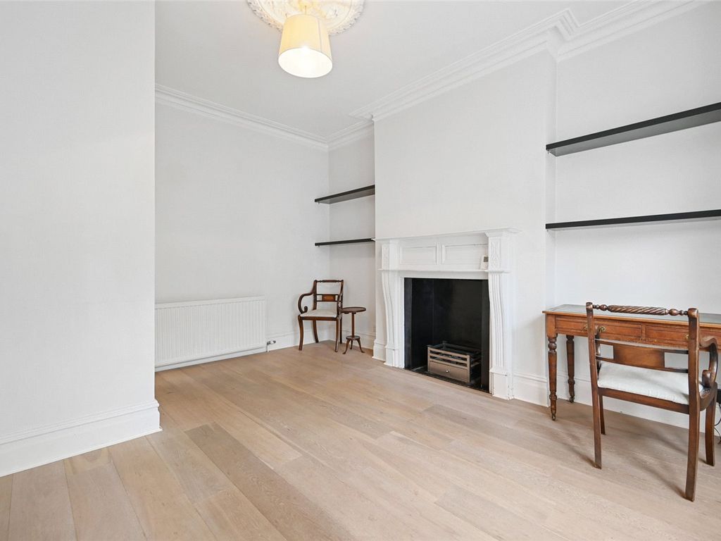 1 bed flat for sale in Davisville Road, Shepherd's Bush, London W12, £375,000