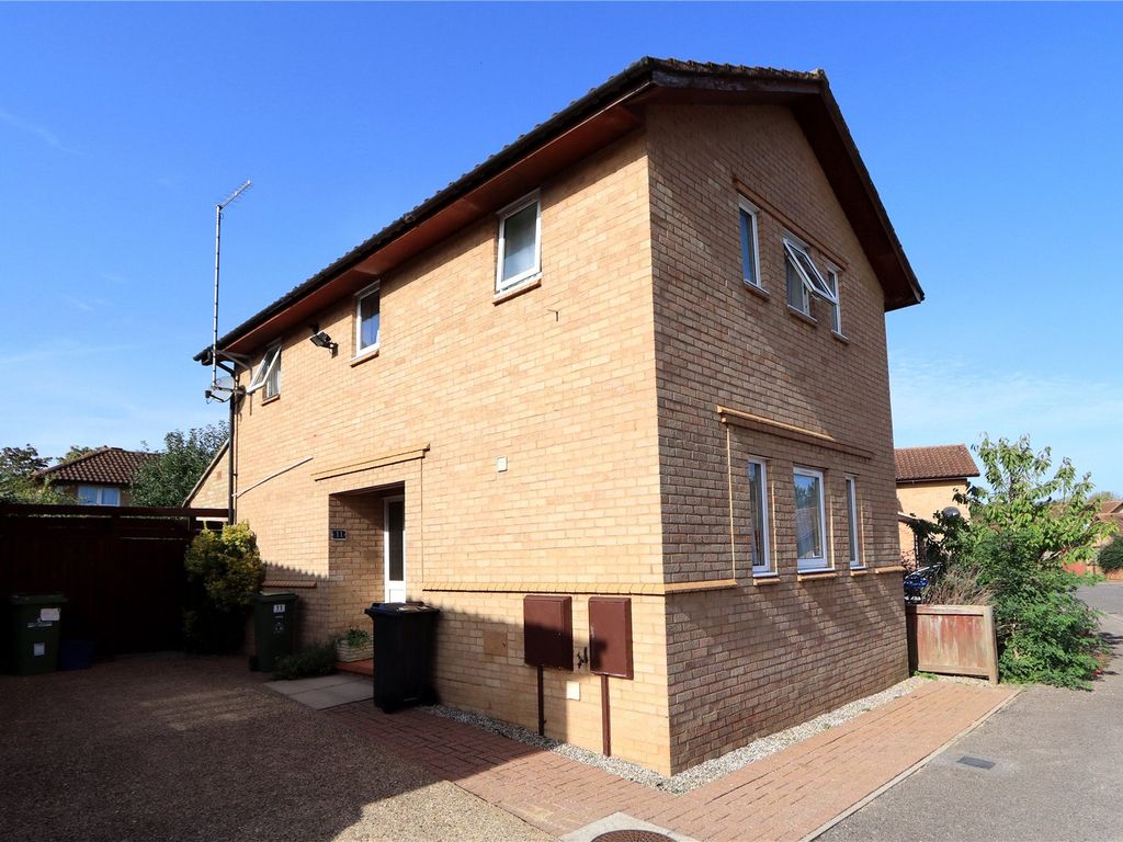 3 bed detached house for sale in Montgomery Crescent, Bolbeck Park, Milton Keynes MK15, £330,000