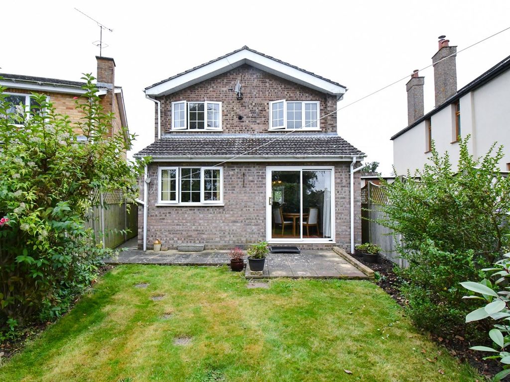 3 bed detached house for sale in Oakley Road, Bromham, Bedford MK43, £385,000