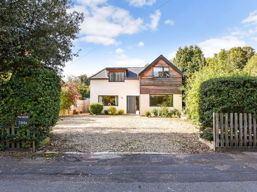 4 bed detached house for sale in Springvale Road, Headbourne Worthy, Winchester SO23, £925,000
