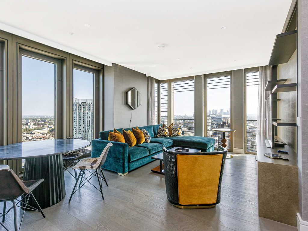 2 bed flat for sale in EC3A, £2,295,000