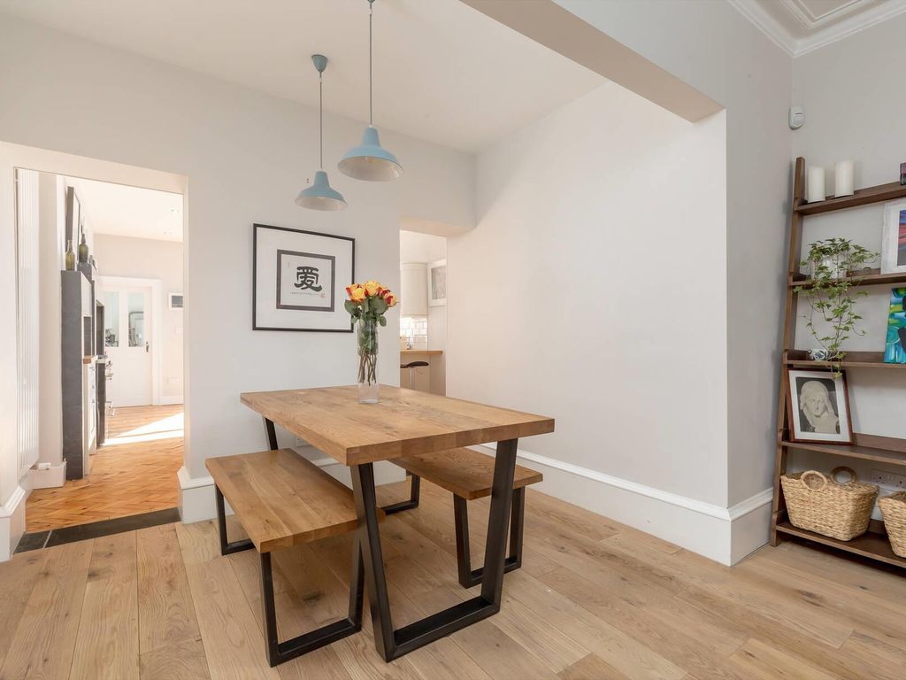 4 bed flat for sale in Fettes Row, Edinburgh EH3, £745,000