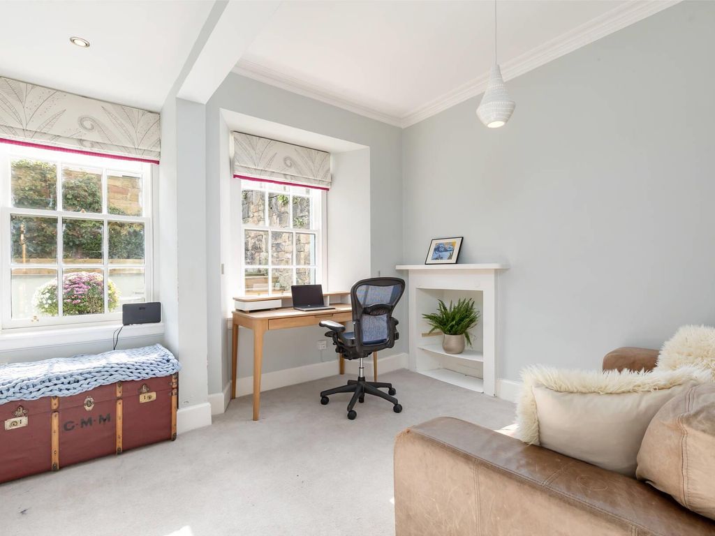 4 bed flat for sale in Fettes Row, Edinburgh EH3, £745,000
