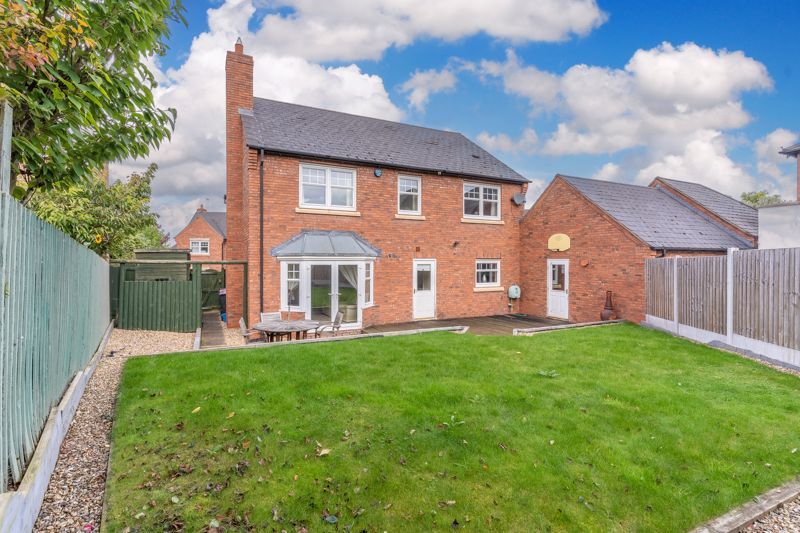 4 bed property for sale in Dalefield Drive, Admaston, Telford TF5, £525,000