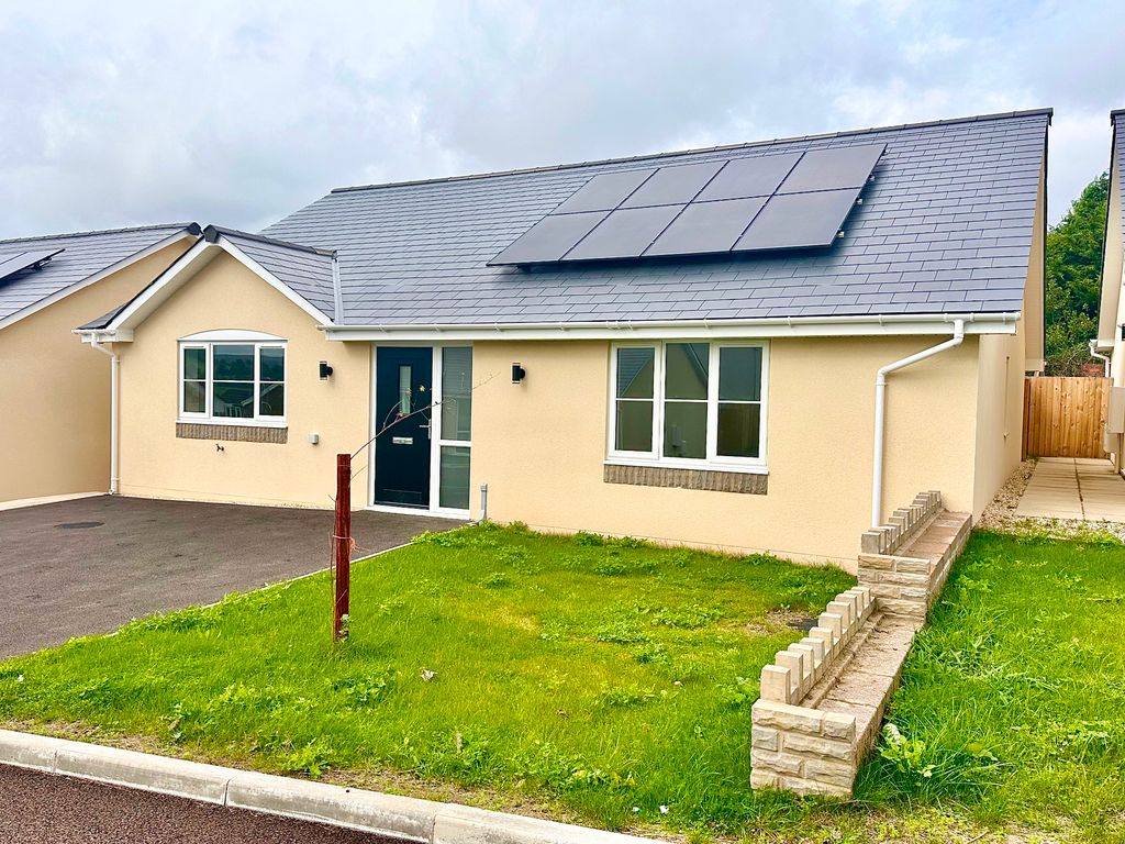 New home, 3 bed bungalow for sale in Trem Pant Glas, Garndiffaith, Penperlleni, Pontypool NP4, £290,000