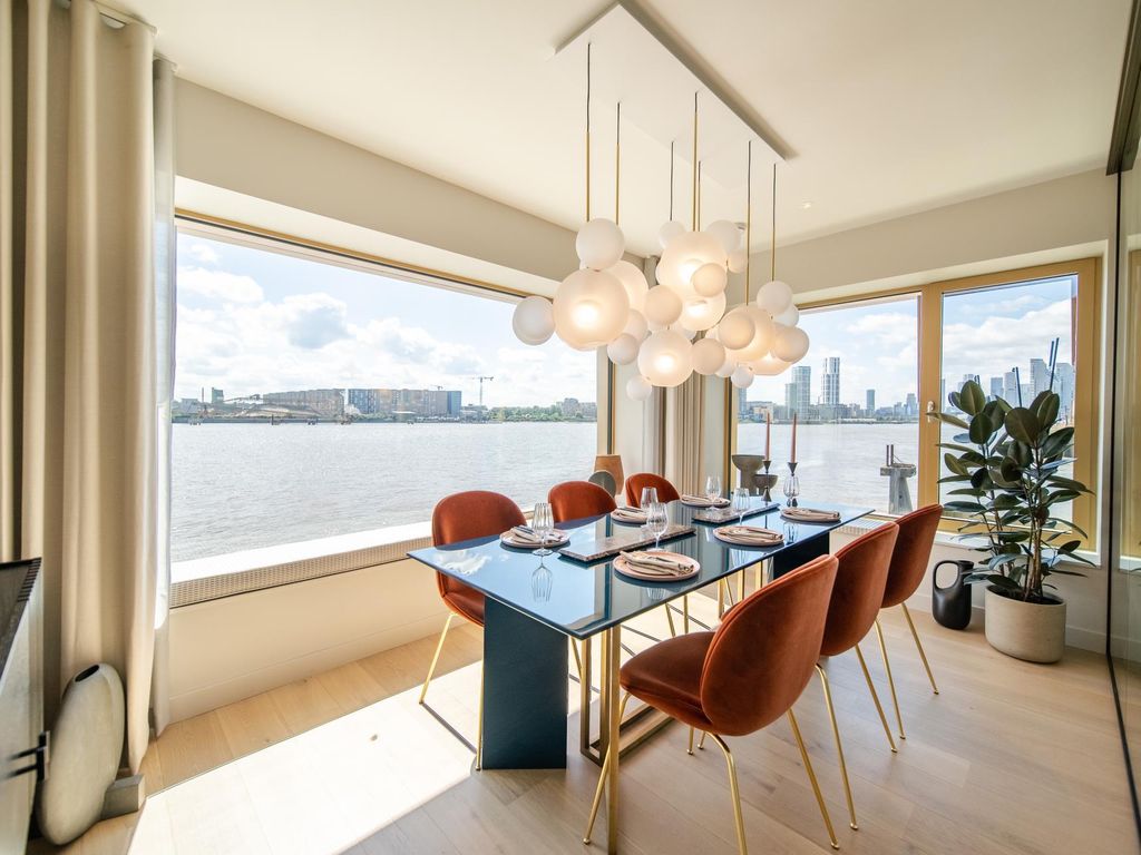 1 bed flat for sale in The Leonard, Riverscape, London E16, £425,000