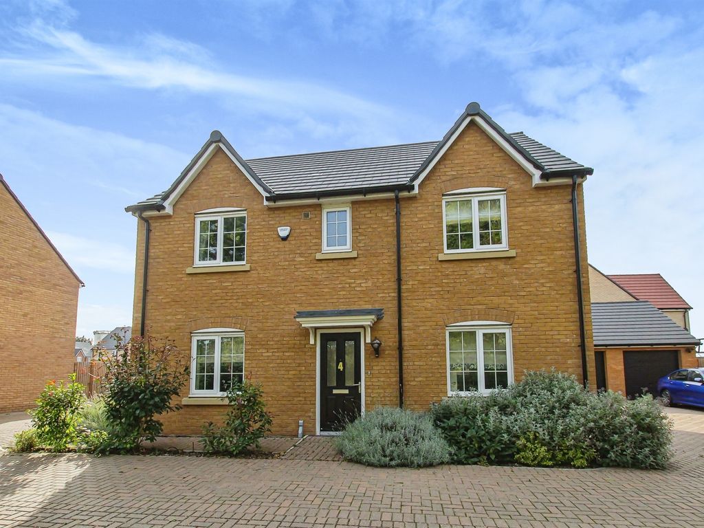 4 bed detached house for sale in Stimpson Street, Sutton, Ely CB6, £400,000