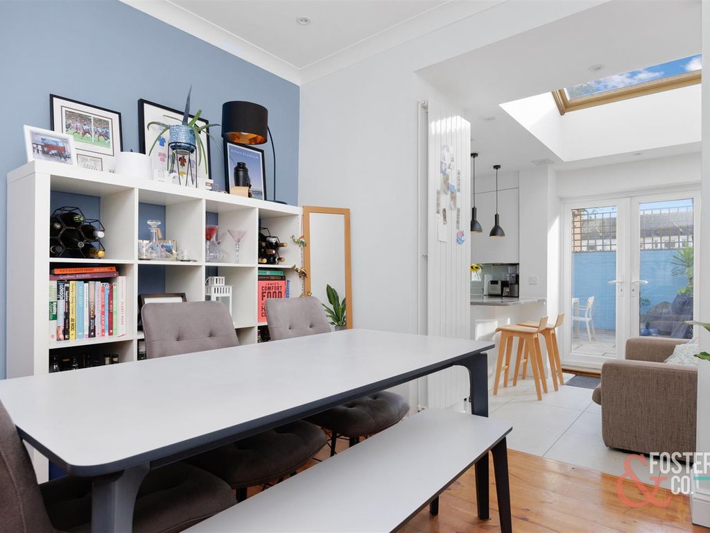 2 bed terraced house for sale in Byron Street, Hove BN3, £600,000