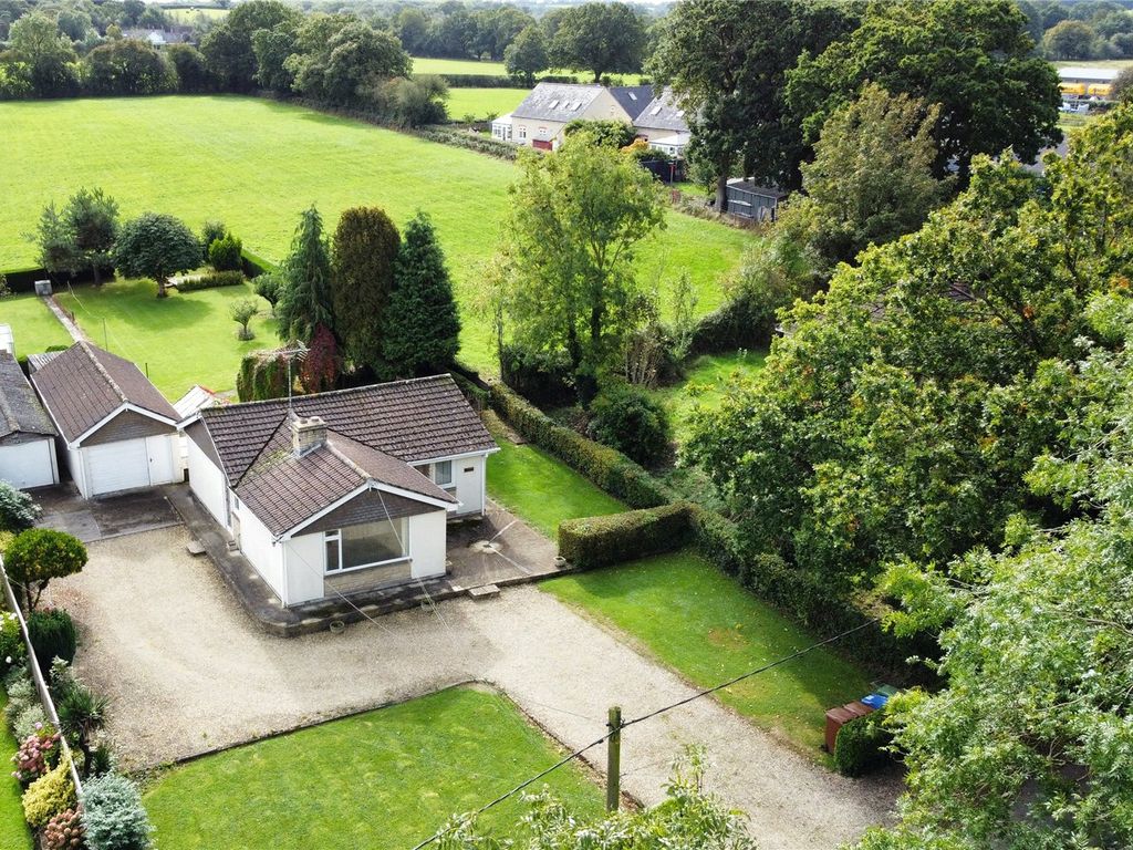 3 bed bungalow for sale in Hornbury Hill, Minety, Malmesbury, Wiltshire SN16, £435,000