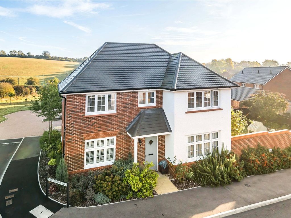 4 bed detached house for sale in Northdown Way, Alton, Hampshire GU34, £650,000