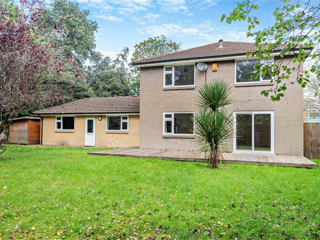 4 bed detached house for sale in Vicarage Road, Bournemouth BH9, £550,000