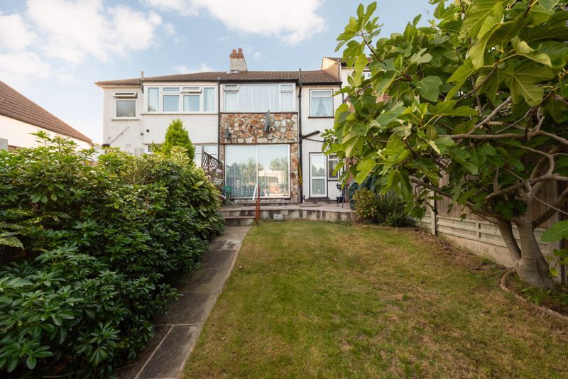 3 bed terraced house for sale in Mansfield Avenue, East Barnet, Barnet EN4, £600,000