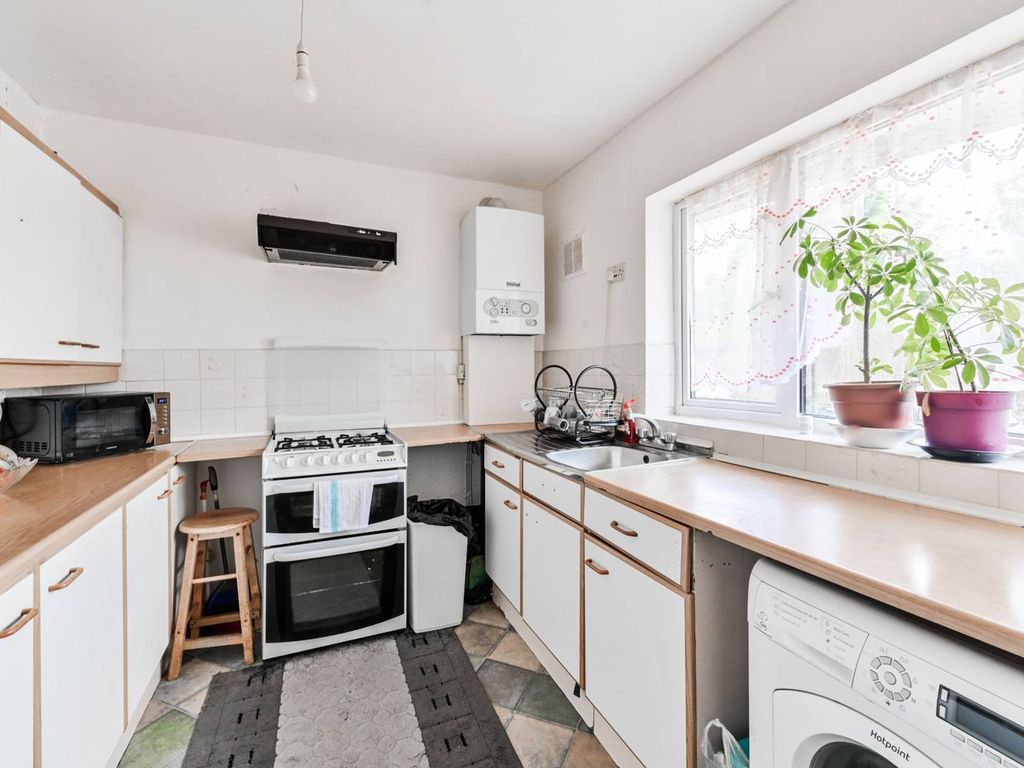 2 bed terraced house for sale in Higham Place, Higham Hill, London E17, £480,000